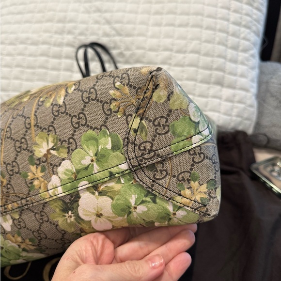 Gucci Bloom reversible tote or lap top bag - Picture 11 of 15